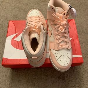 NIB Women’s Nike Dunk High - Size 10 (Men’s 8.5)